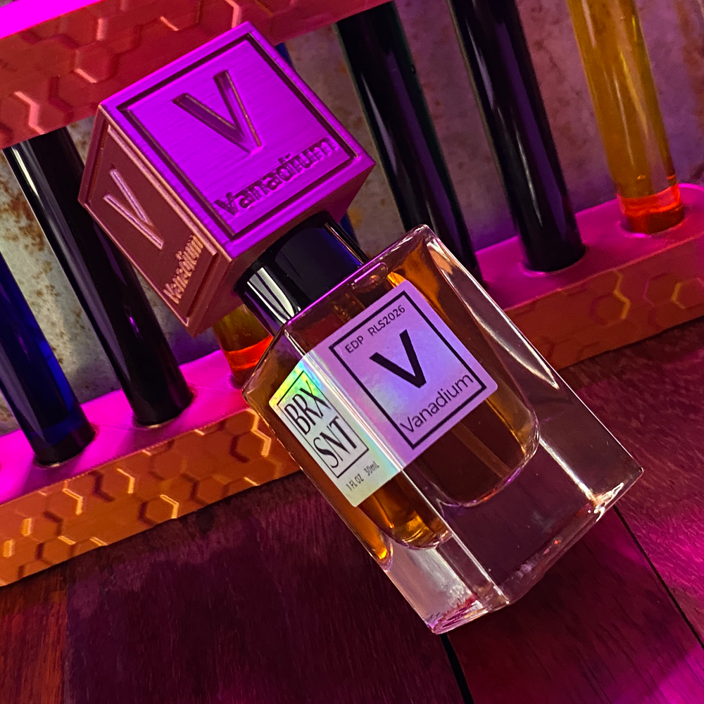VANADIUM edp - Woody Vanilla · Red and Purple Fruit · Hidden